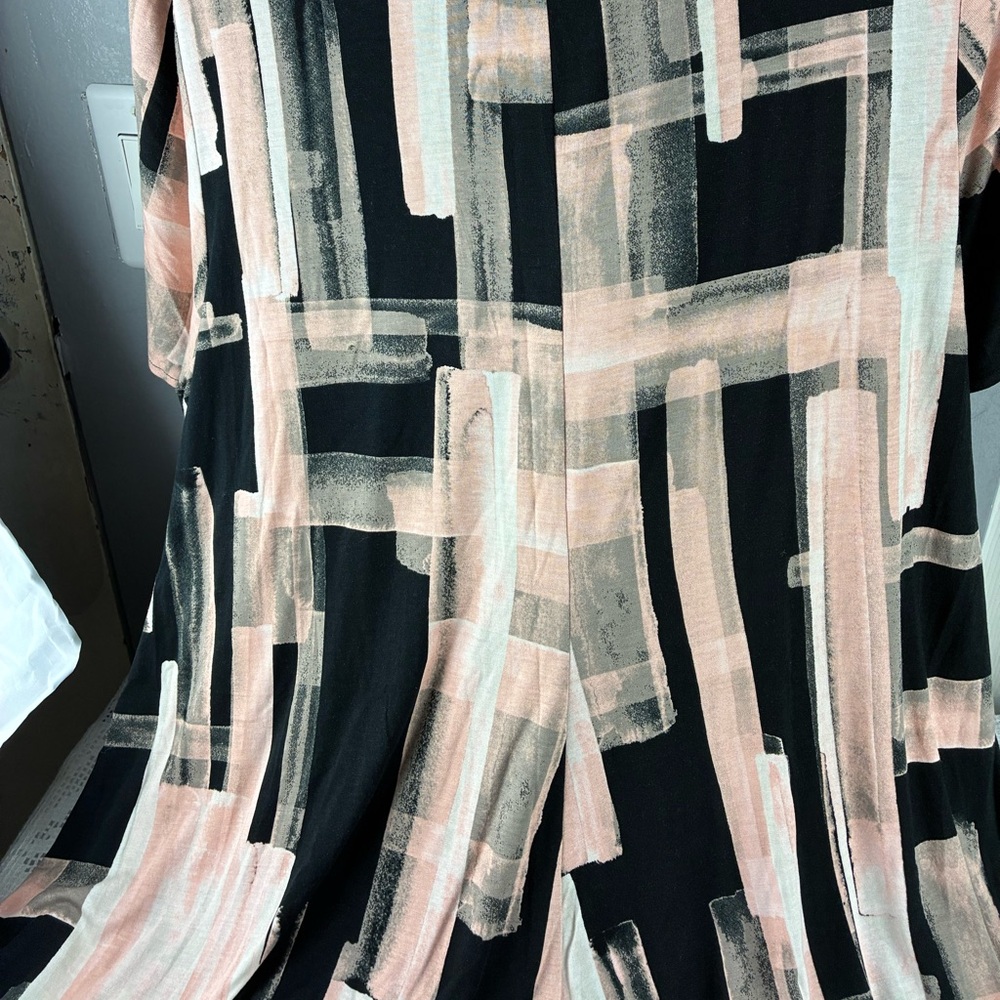 Abstract Black and Pink top